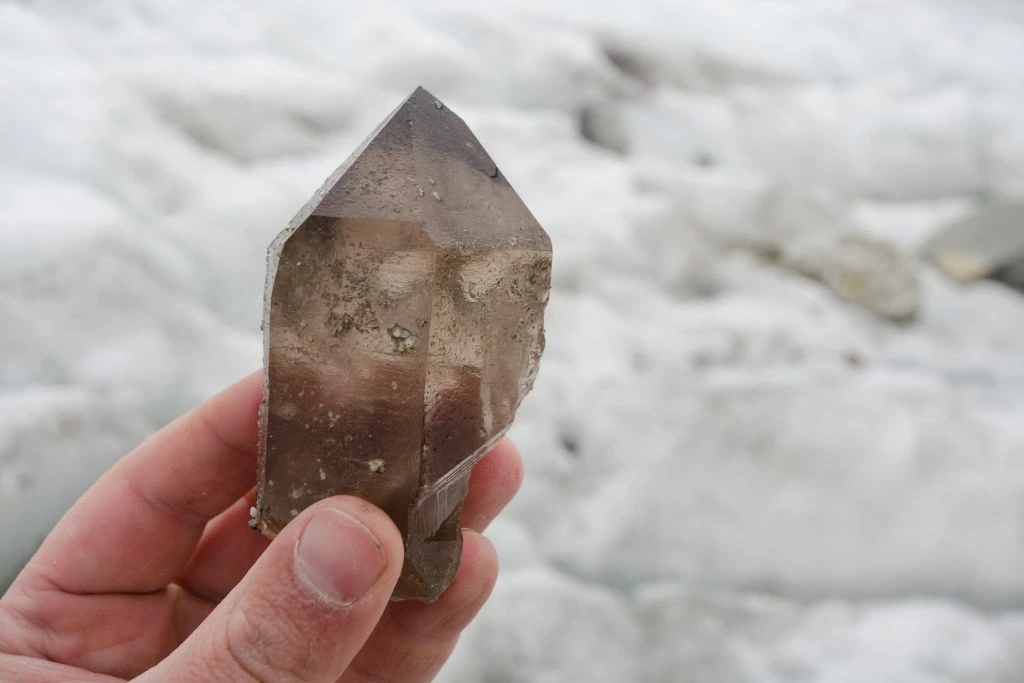 Ultimate Guide to Smoky Quartz: Meanings, Properties, and More