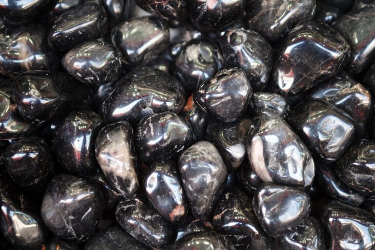 Black Agate Meaning, Properties, Benefits You Should Know