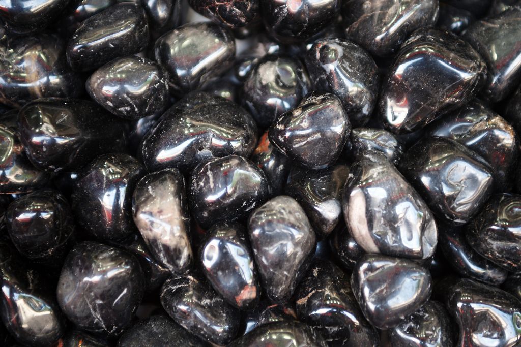 Black Agate Meaning Properties Benefits You Should Know